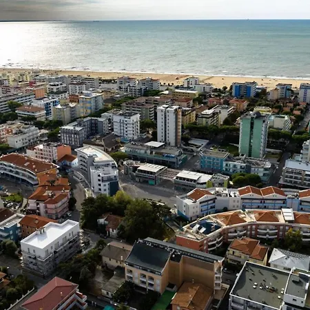 Lejlighed Cozy Two-level Retreat With Garden *