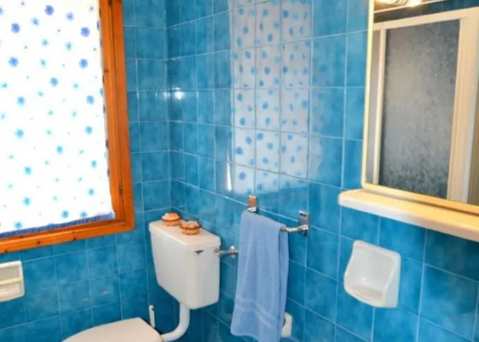 Cozy Two-level Retreat With Garden * بيبيوني